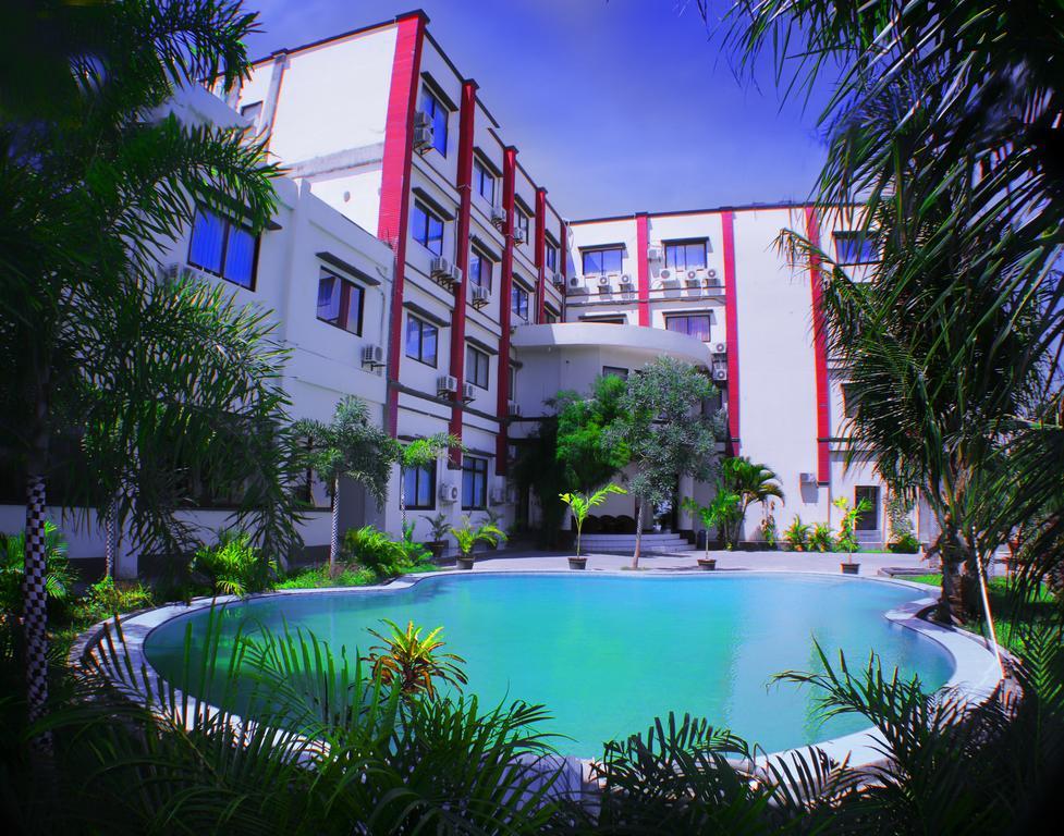 Grand Duta Hotel パル エクステリア 写真