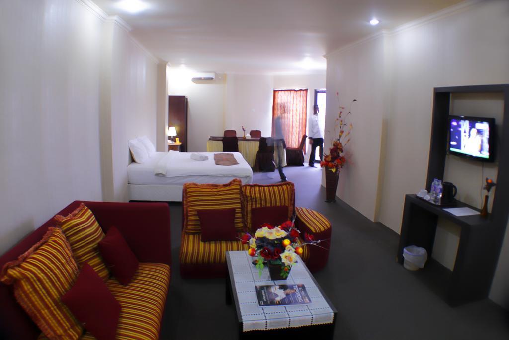 Grand Duta Hotel パル エクステリア 写真