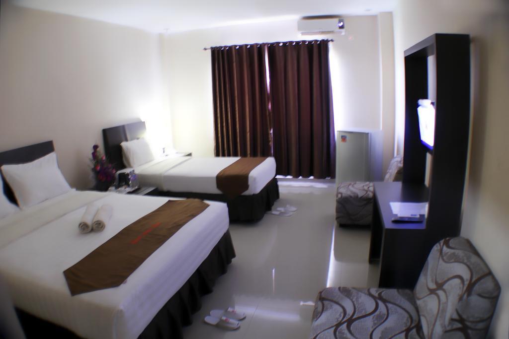 Grand Duta Hotel パル エクステリア 写真