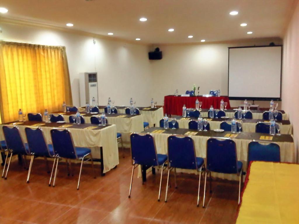 Grand Duta Hotel パル エクステリア 写真