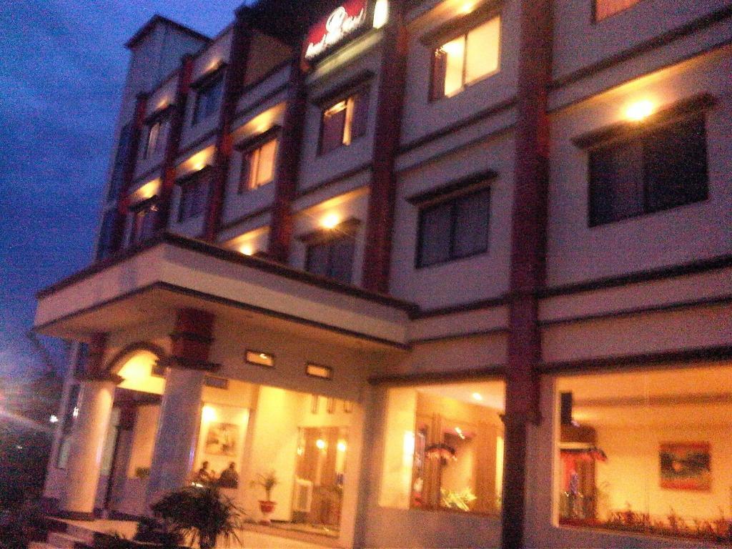 Grand Duta Hotel パル エクステリア 写真